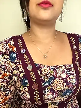 Snapshot of Deshi_bhabhi143 chatting on 04/27/26, 06:33 Deshi bhabhi143 online show from 04/27/26, 06:33