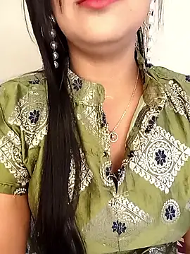 Snapshot of Deshi_bhabhi143 chatting on 05/07/26, 05:57 Deshi bhabhi143 online show from 05/07/26, 05:57