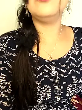 Snapshot of Deshi_bhabhi143 chatting on 05/08/26, 05:13 Deshi bhabhi143 online show from 05/08/26, 05:13