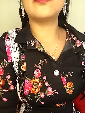 Snapshot of Deshi_bhabhi143 chatting on 05/11/26, 05:57 Deshi bhabhi143 online show from 05/11/26, 05:57