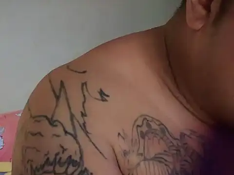 Snapshot of big-cat- chatting on 12/22/25, 05:48 big-cat- online show from 12/22/25, 05:48