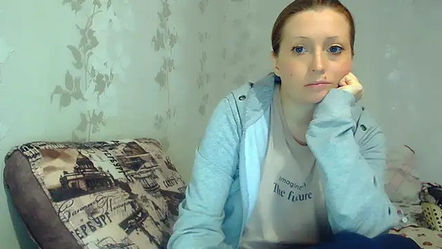 Snapshot of CrystallAngel chatting on 02/15/26, 02:25 CrystallAngel online show from 02/15/26, 02:25