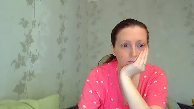 Snapshot of CrystallAngel chatting on 03/18/26, 01:47 CrystallAngel online show from 03/18/26, 01:47