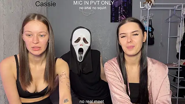 girls secrets online show from 03/23/26, 12:09