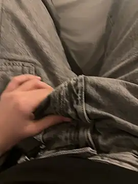 Snapshot of bad4people chatting on 01/19/26, 09:35 bad4people online show from 01/19/26, 09:35