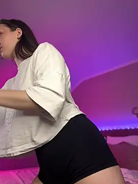 LuxBrunette  online show from 02/09/26, 05:22