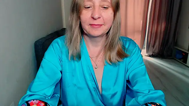 Snapshot of MiLenaMilf chatting on 05/27/26, 05:15 MiLenaMilf online show from 05/27/26, 05:15