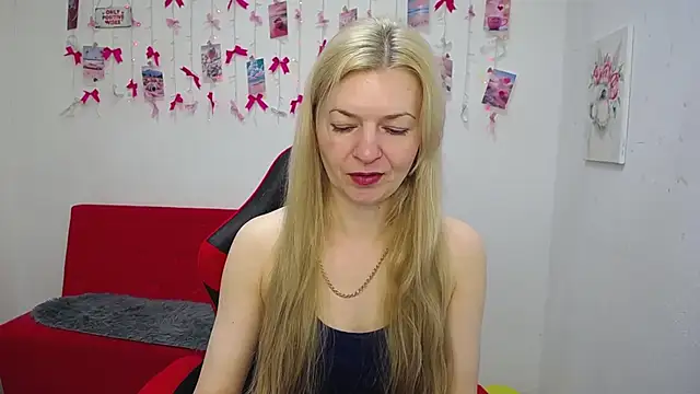 Snapshot of MelissaTyler chatting on 05/23/26, 05:12 MelissaTyler online show from 05/23/26, 05:12