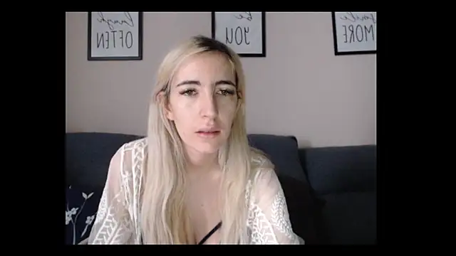 Snapshot of BarbieBlondieGirl chatting on 06/14/26, 03:14 BarbieBlondieGirl online show from 06/14/26, 03:14