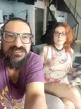 Snapshot of whatevaandissues chatting on 12/21/25, 11:45 whatevaandissues online show from 12/21/25, 11:45