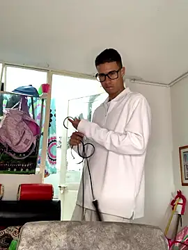 Latin Paisa Boy online show from 01/12/26, 08:03