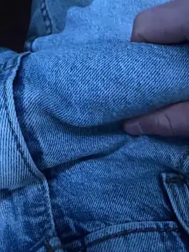 Snapshot of LittleGuy_2007 chatting on 04/07/26, 10:09 LittleGuy 2007 online show from 04/07/26, 10:09