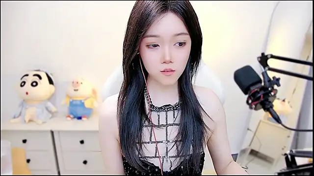 Snapshot of Cindy-dd chatting on 02/25/26, 11:42 Cindy-dd online show from 02/25/26, 11:42