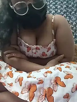 Snapshot of MaggieTelugu-15 chatting on 02/05/26, 10:20 MaggieTelugu-15 online show from 02/05/26, 10:20