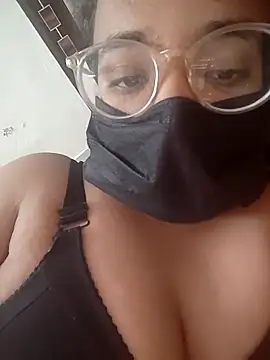 Snapshot of MaggieTelugu-15 chatting on 03/23/26, 10:30 MaggieTelugu-15 online show from 03/23/26, 10:30