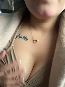 Molly-xiao online show from 03/06/26, 09:06