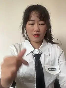Molly-xiao online show from 04/16/26, 01:28