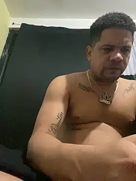 Snapshot of Dominicanobb chatting on 02/27/26, 05:40 Dominicanobb online show from 02/27/26, 05:40