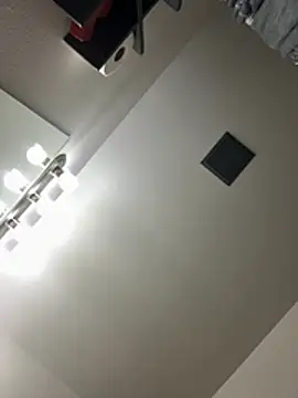 Snapshot of Bongjangles chatting on 03/03/26, 07:58 Bongjangles online show from 03/03/26, 07:58