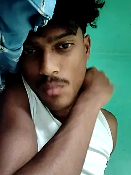 Snapshot of theboyas chatting on 03/08/26, 08:29 theboyas online show from 03/08/26, 08:29