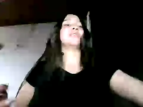 Snapshot of Laia__Evanss chatting on 02/02/26, 05:00 Laia Evanss online show from 02/02/26, 05:00