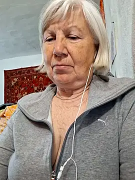 Snapshot of KlaudiaDarling chatting on 05/11/26, 08:09 KlaudiaDarling online show from 05/11/26, 08:09