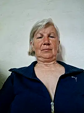 Snapshot of KlaudiaDarling chatting on 05/15/26, 09:27 KlaudiaDarling online show from 05/15/26, 09:27