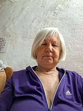 Snapshot of KlaudiaDarling chatting on 05/19/26, 02:29 KlaudiaDarling online show from 05/19/26, 02:29