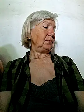 Snapshot of KlaudiaDarling chatting on 05/29/26, 05:27 KlaudiaDarling online show from 05/29/26, 05:27