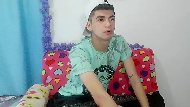 nico22love online show from 02/13/26, 01:07