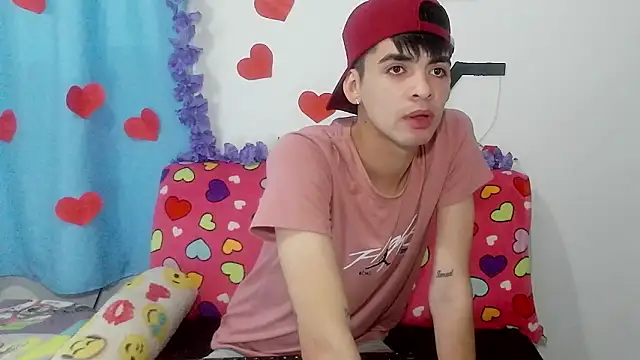 nico22love online show from 02/19/26, 04:36