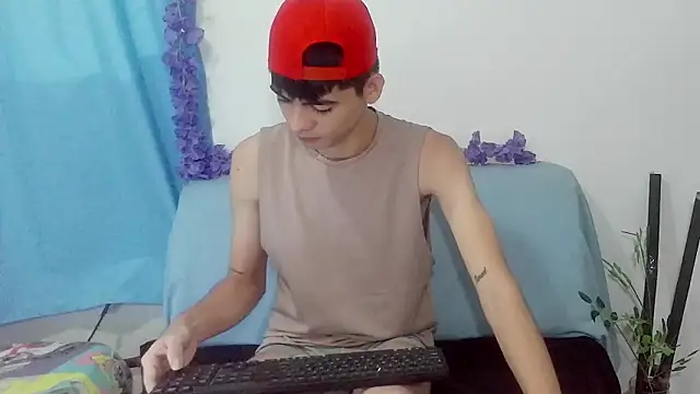 nico22love online show from 02/23/26, 07:44