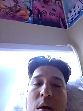 Snapshot of HoofedCylinder chatting on 03/20/26, 09:58 HoofedCylinder online show from 03/20/26, 09:58