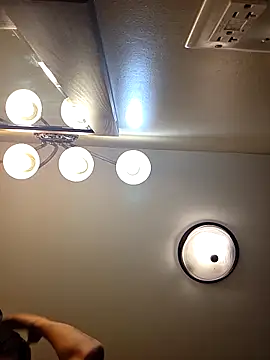 Snapshot of HoofedCylinder chatting on 04/09/26, 02:11 HoofedCylinder online show from 04/09/26, 02:11