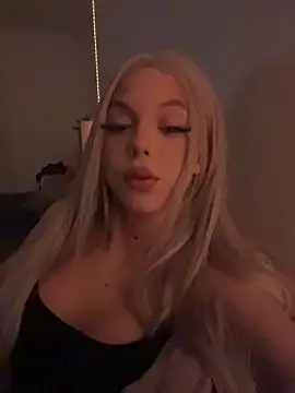 MiaTamara online show from 01/15/26, 07:39