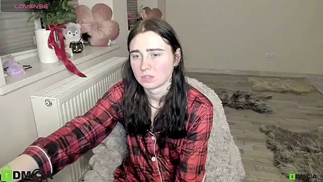 Snapshot of KrissLimada chatting on 04/11/26, 10:36 KrissLimada online show from 04/11/26, 10:36