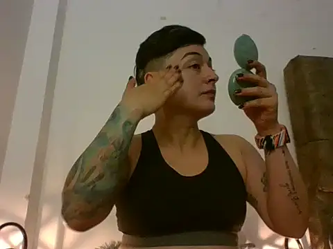 kat paradise online show from 02/01/26, 11:31