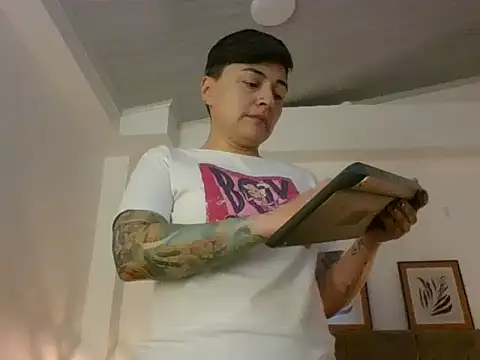 kat paradise online show from 03/15/26, 11:38