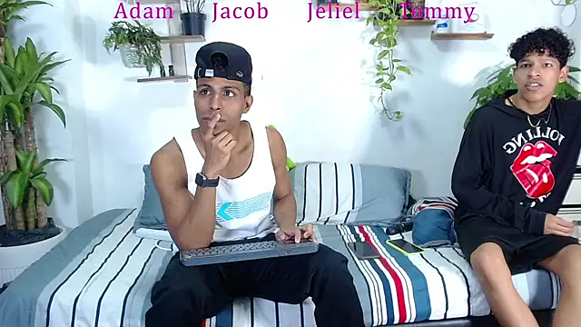 Interracial Snow Bunny online show from 01/13/26, 05:07