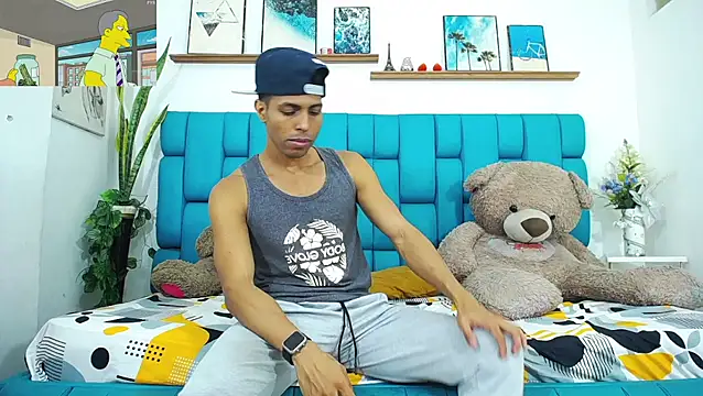 Interracial Snow Bunny online show from 03/10/26, 01:16