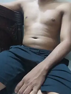 Snapshot of Fuckboyhassan chatting on 04/11/26, 05:39 Fuckboyhassan online show from 04/11/26, 05:39