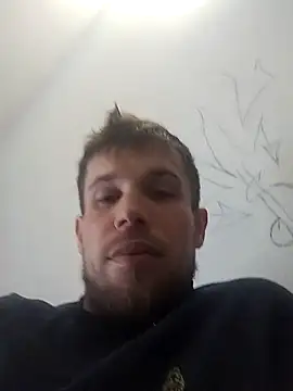 Snapshot of Bosik23 chatting on 02/04/26, 11:49 Bosik23 online show from 02/04/26, 11:49