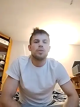 Snapshot of Bosik23 chatting on 02/14/26, 01:13 Bosik23 online show from 02/14/26, 01:13