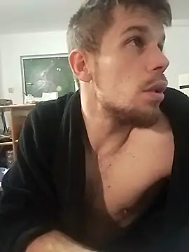 Snapshot of Bosik23 chatting on 03/05/26, 01:56 Bosik23 online show from 03/05/26, 01:56