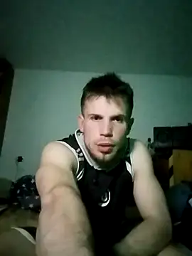 Snapshot of Bosik23 chatting on 04/24/26, 10:34 Bosik23 online show from 04/24/26, 10:34