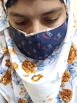 rukhsar  online show from 02/17/26, 05:48