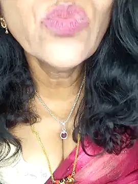 Snapshot of Maya_kannada chatting on 01/18/26, 12:14 Maya kannada online show from 01/18/26, 12:14