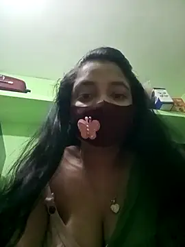 Snapshot of Nusratkkk0083 chatting on 02/28/26, 04:19 Nusratkkk0083 online show from 02/28/26, 04:19