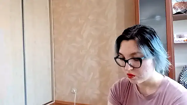 EvonTabb online show from 03/17/26, 01:03