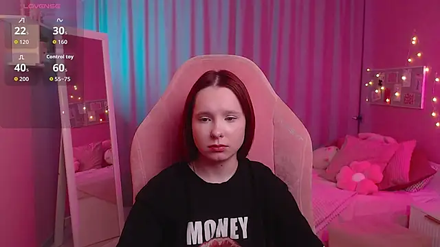 Snapshot of Haya_Harareet chatting on 04/03/26, 07:39 Haya Harareet online show from 04/03/26, 07:39